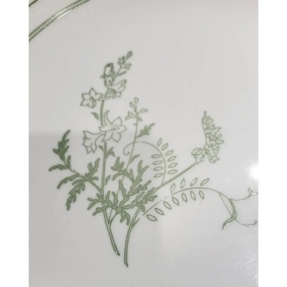 Vintage Corelle Floral Spray Plates (Qty 3 Dinner Plates & Qty 1 Luncheon Plate)
